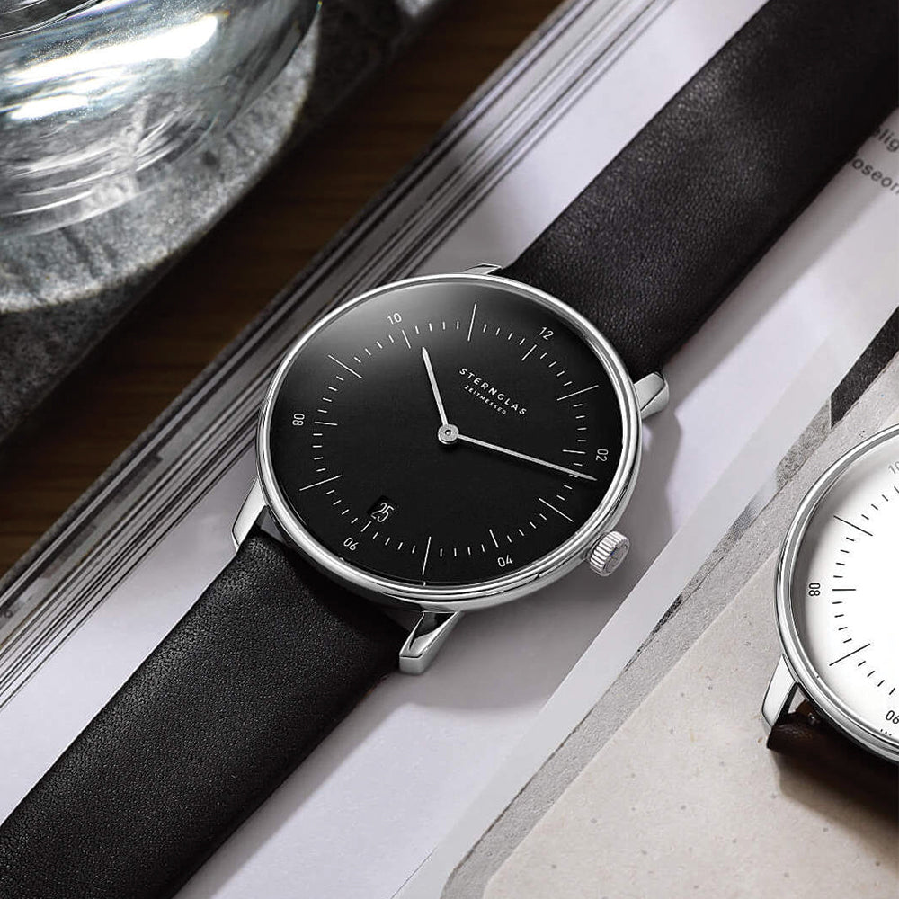 Naos Quartz 38mm - Black on Leather Strap
