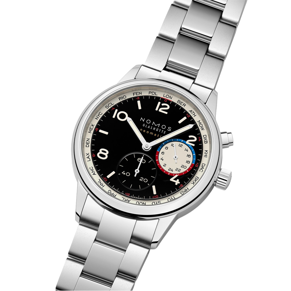 Club Sport Neomatik Worldtimer Dark Sapphire Back 40mm - Black on Bracelet