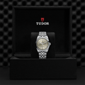 Black Bay One 36mm - Light champagne, Diamond-Set on Bracelet