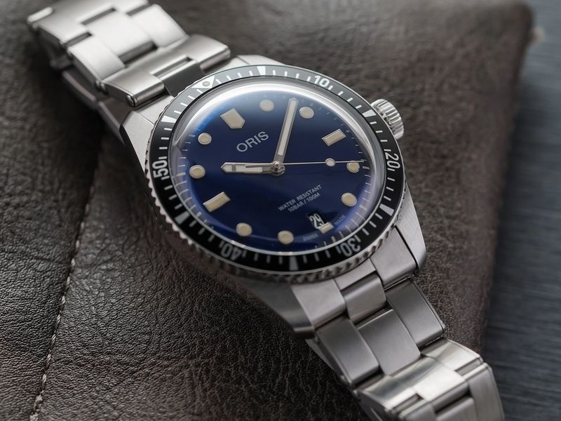 Divers Sixty‑Five Date 40mm Blue on Bracelet Teddy Baldassarre