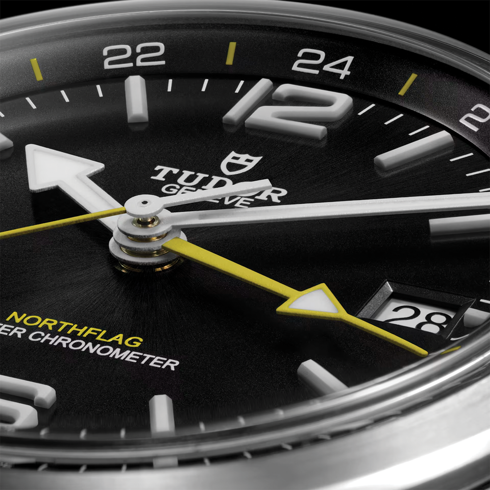 Northflag Manufacture 40mm - Black on Bracelet