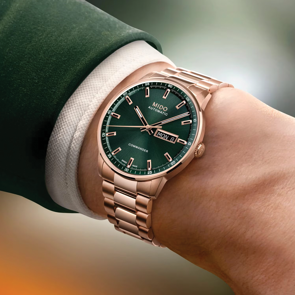 Commander Datoday Rose Gold 40mm - Green on Bracelet | Teddy