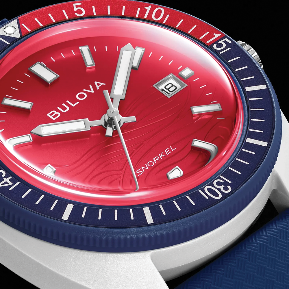 Snorkel Sail 4th Special Edition 41mm - Red on Rubber Strap