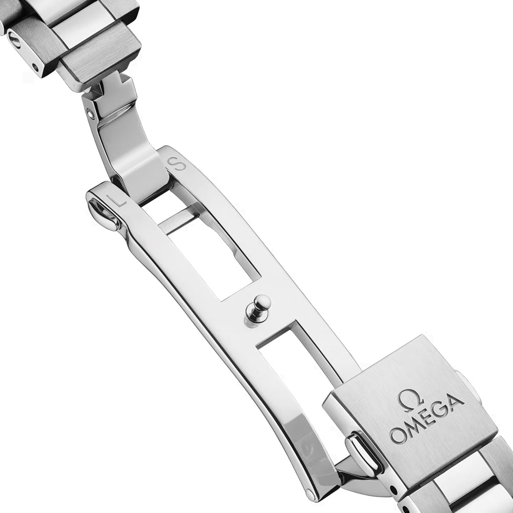 Seamaster Aqua Terra 150M 30mm - White Mother-of-Pearl w/ Diamonds on Bracelet