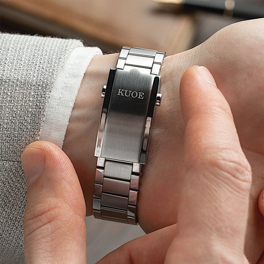 ROYAL SMITH 35mm - Blue on Bracelet
