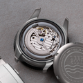 Deep Polar Destro 42mm - White on Bracelet