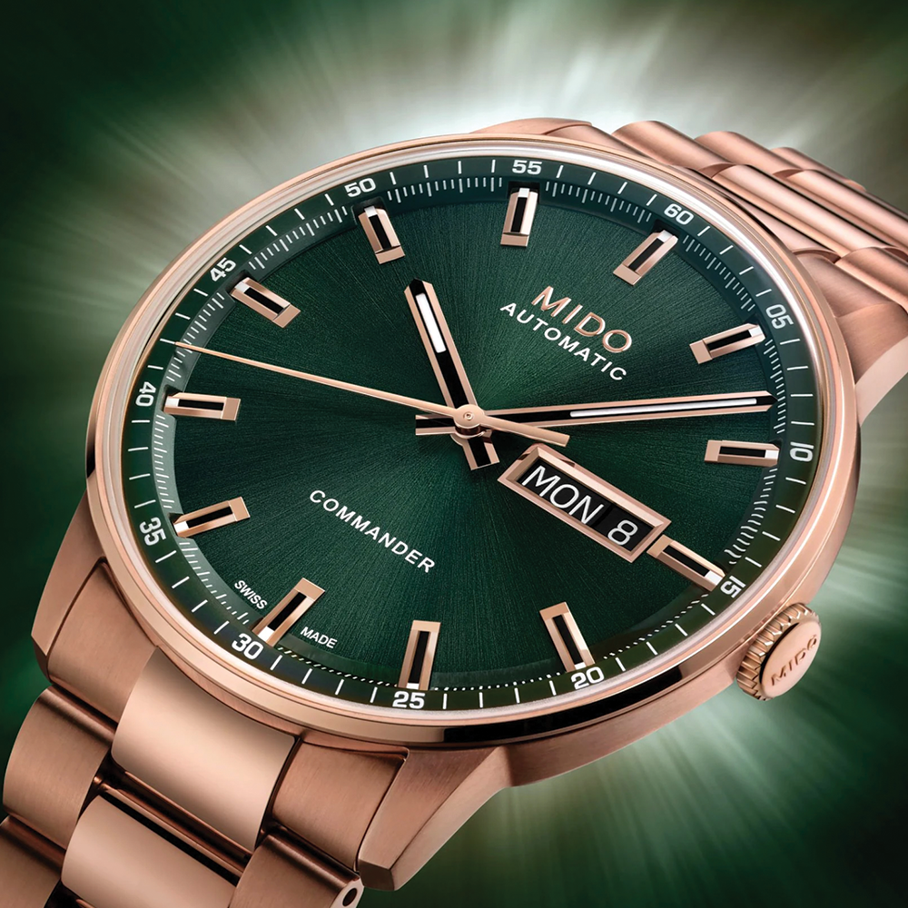 Commander Datoday Rose Gold 40mm - Green on Bracelet | Teddy