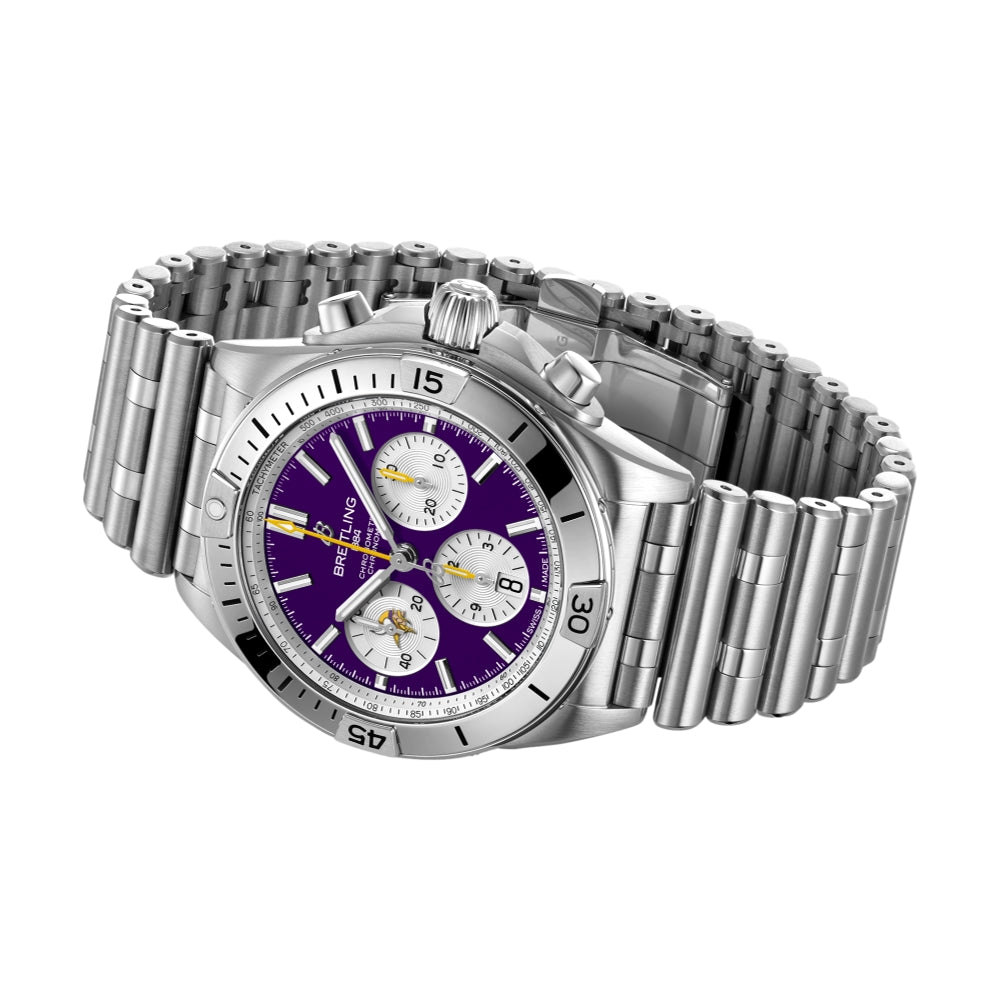 Chronomat B01 NFL Minnesota Vikings Limited Edition, 42mm on Bracelet