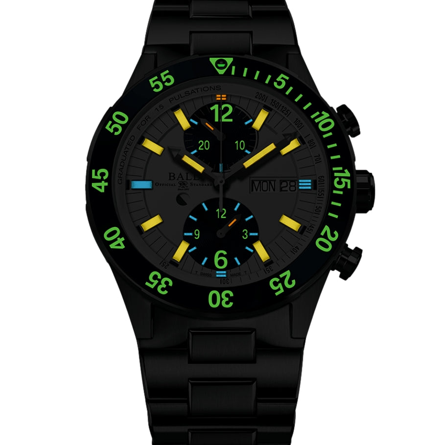 Roadmaster Rescue Chronograph 42 mm - White on Bracelet