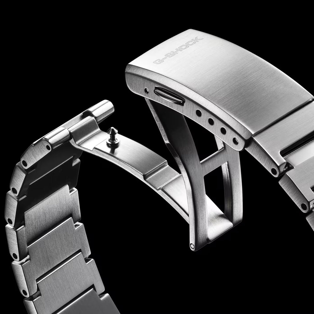 GST-B1000D-1A G-Steel 44.2mm - Grey on Bracelet