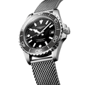 HydroConquest 39mm - Black on Mesh Bracelet