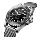 HydroConquest 39mm - Black on Mesh Bracelet