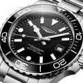 HydroConquest 42mm - Black on Bracelet