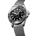 HydroConquest 42mm - Black on Mesh Bracelet