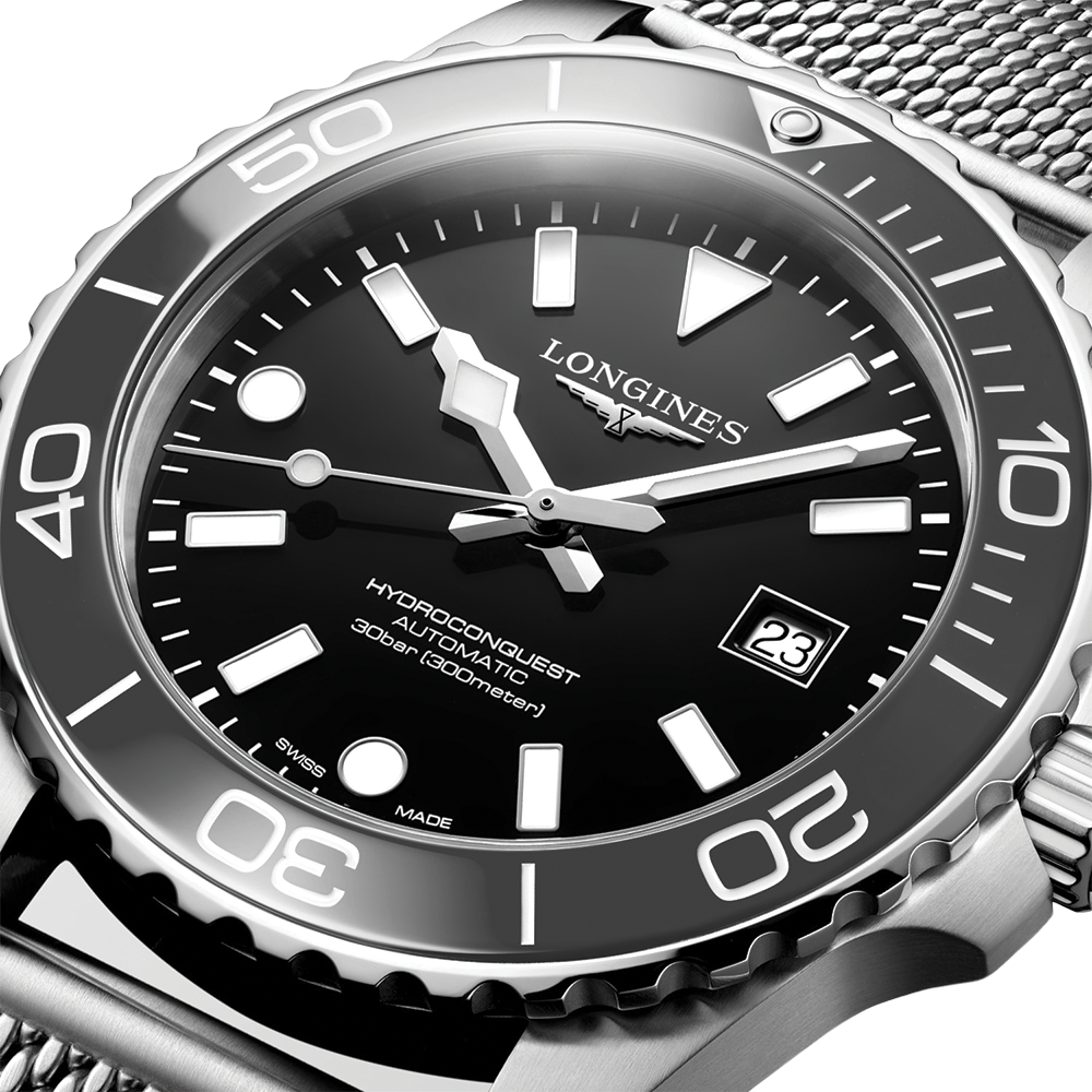 HydroConquest 42mm - Black on Mesh Bracelet