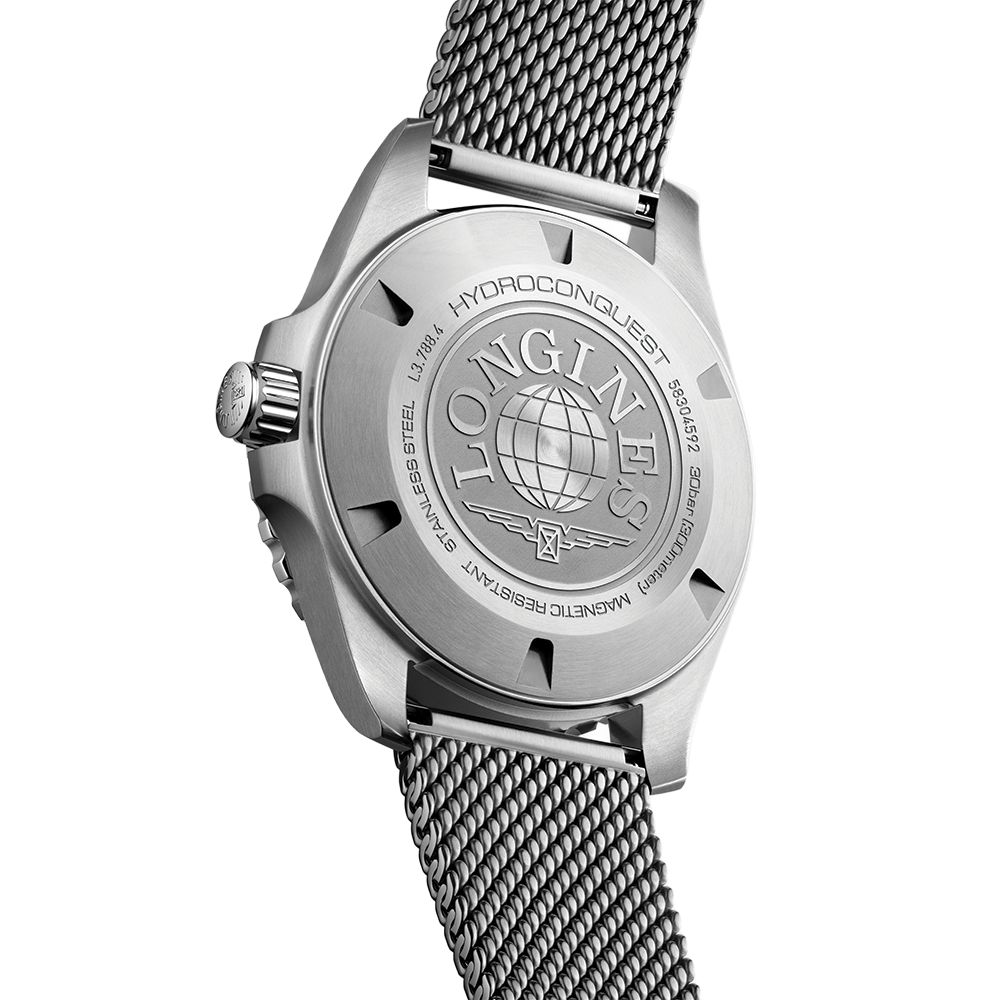 HydroConquest 42mm - Black on Mesh Bracelet