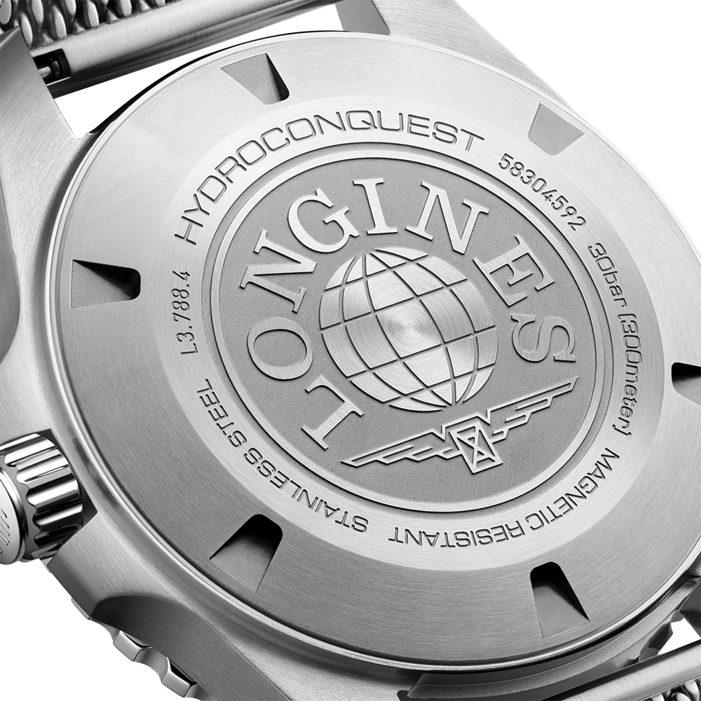 HydroConquest 42mm - Black on Mesh Bracelet