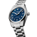 Spirit Pilot 39mm - Blue on Bracelet