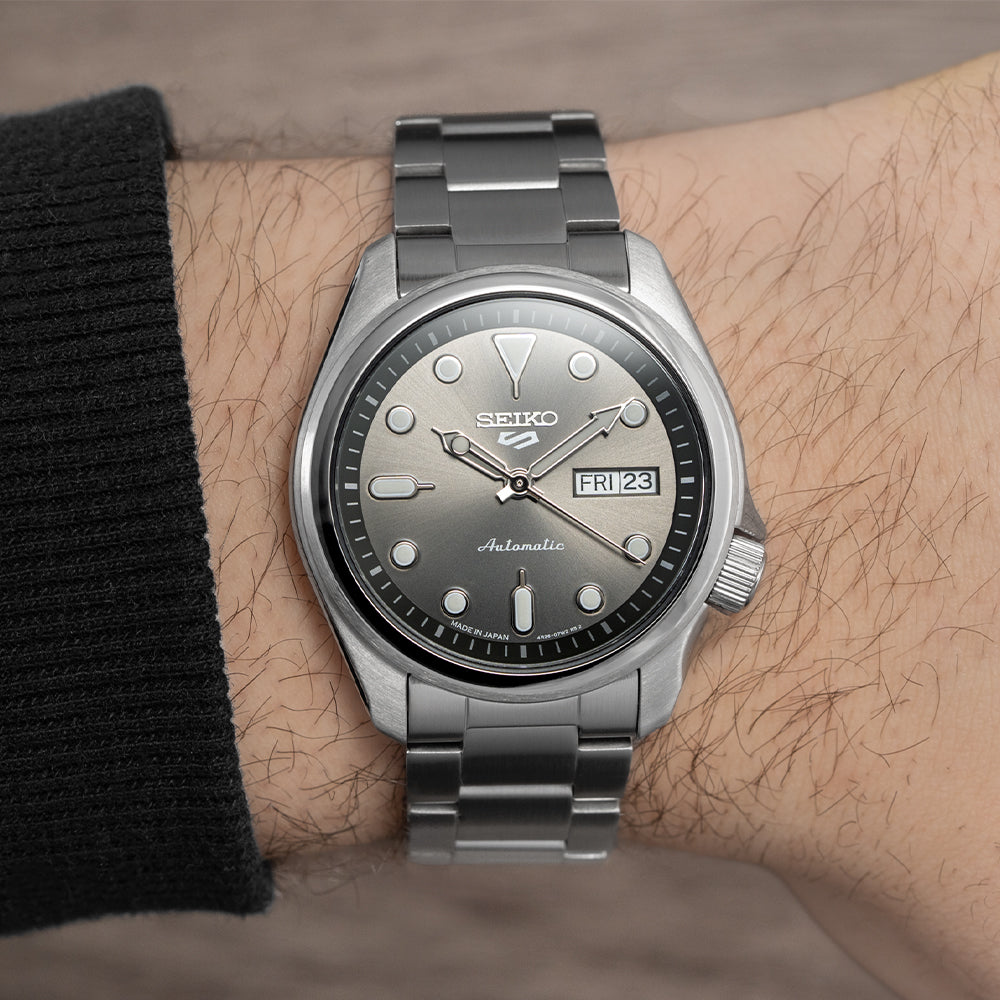 5 Sports Grey Dial, 40mm SRPE51