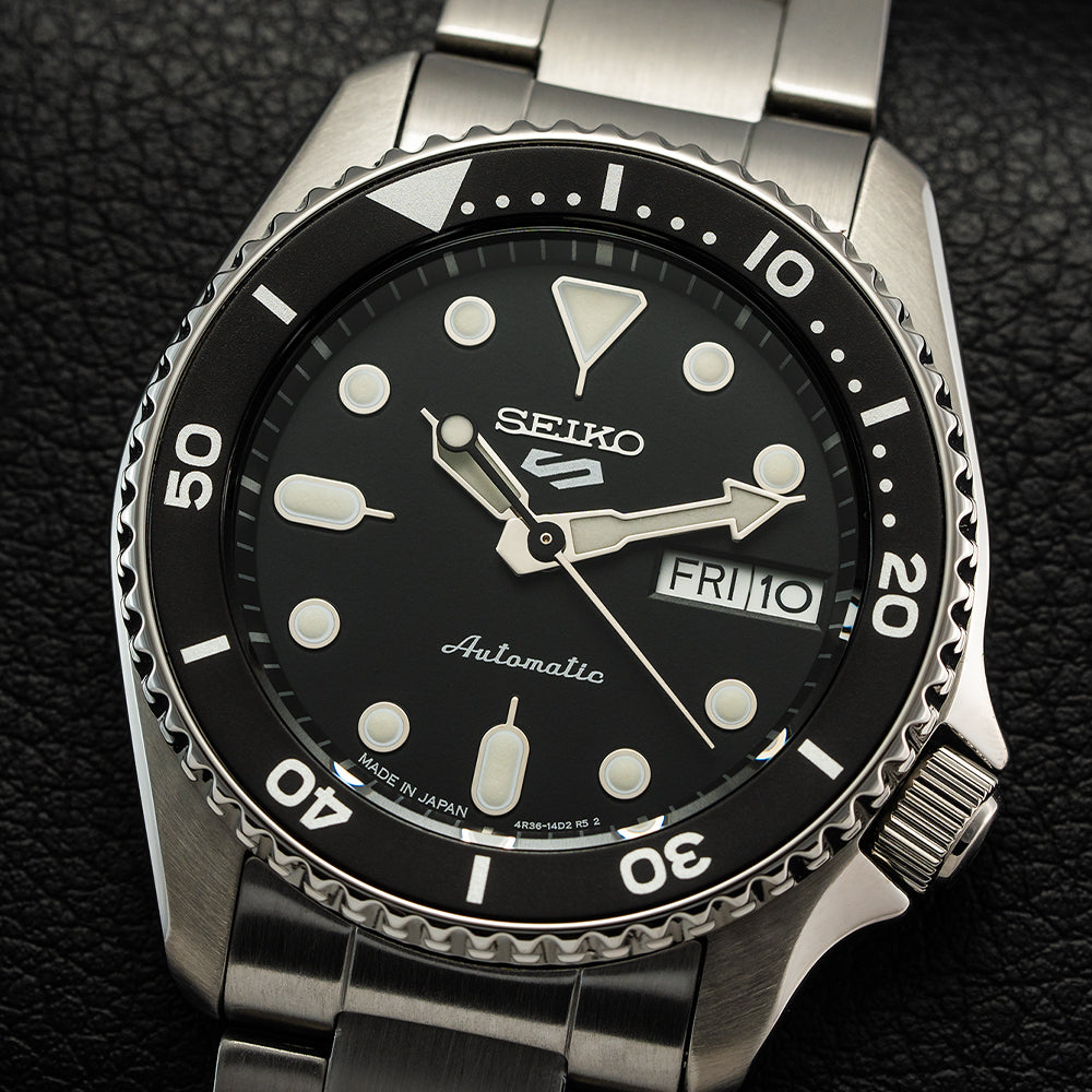 SRPK29 Sports 38mm Black on Bracelet Teddy Baldassarre