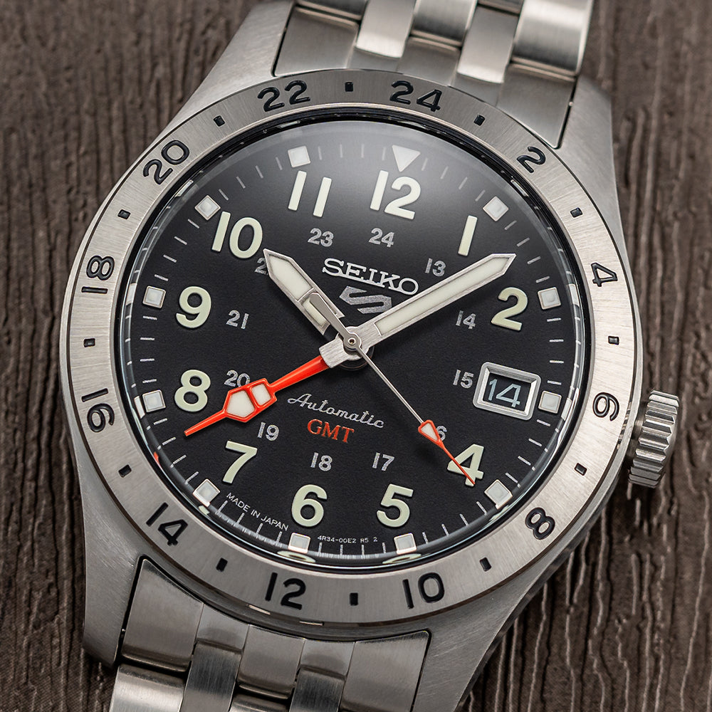 5 Sports Field GMT Black Dial, 39.4mm SSK023