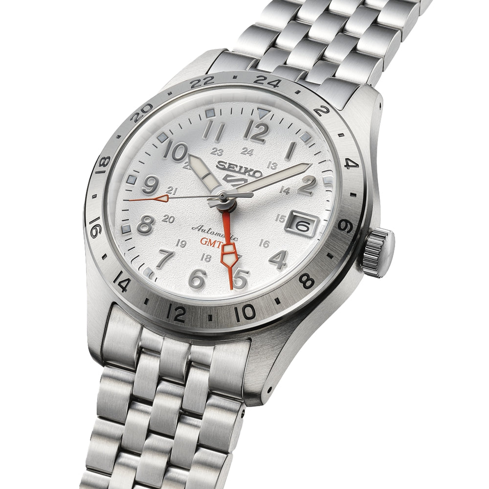 SSK059 5 Sports Field GMT 39.4mm - White on Bracelet