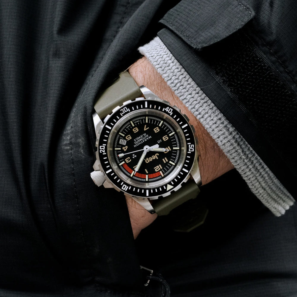 GSAR Diver's Automatic Jeep Rubicon 41mm - Black on Rubber Strap