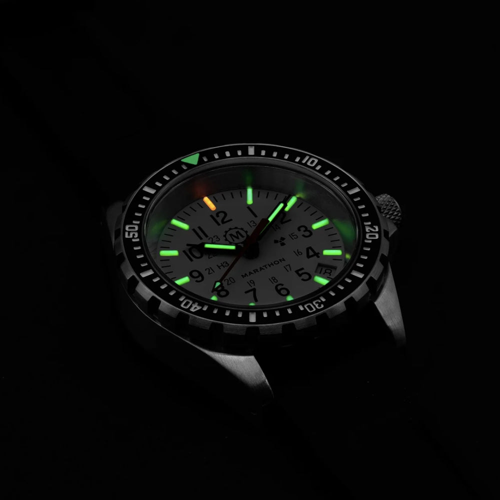 MSAR® Arctic Edition Diver's Quartz Type II 36mm - White on Bracelet