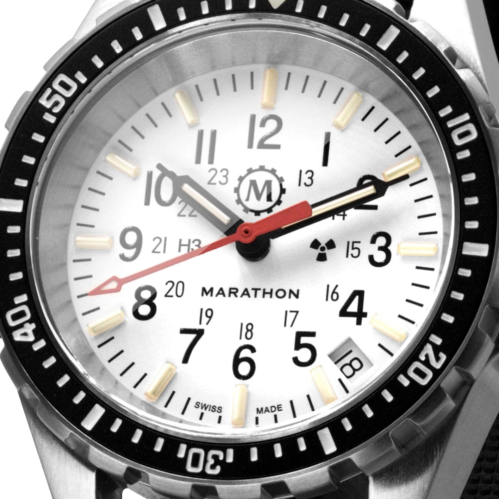 MSAR® Arctic Edition Diver's Quartz Type II 36mm - White on Bracelet