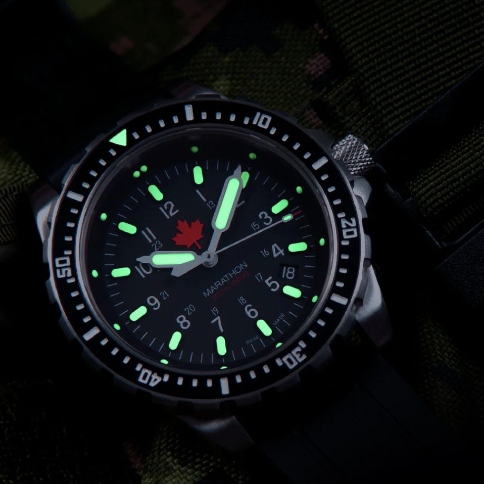 JSAR® Red Maple MaraGlo Diver's Quartz Type II 46mm - Black on Rubber Strap