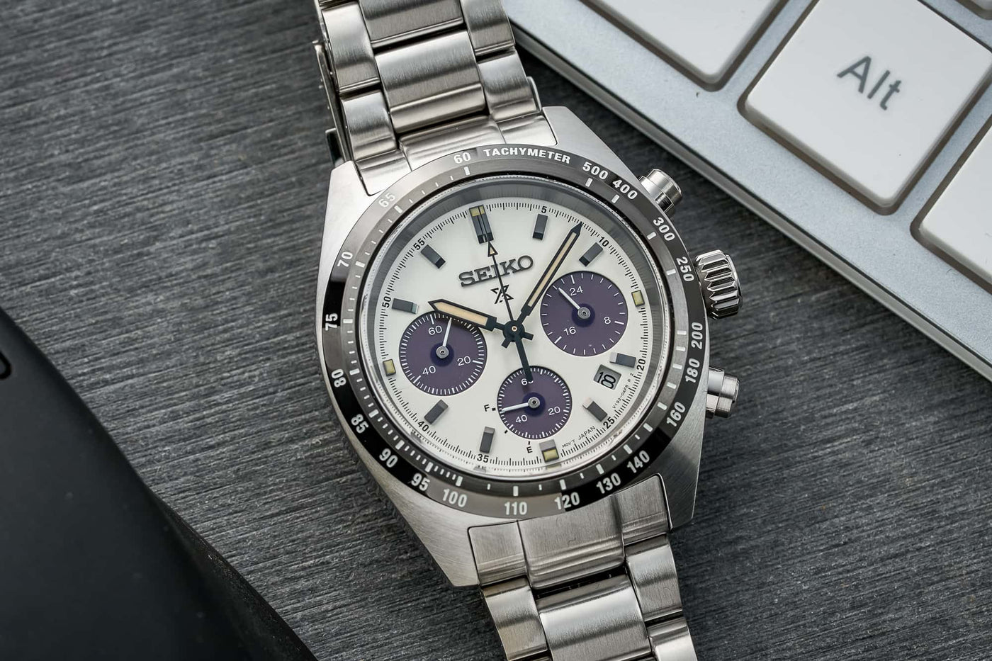 Seiko SSC813 Speedtimer Review The Best Chronograph Under 1 000 seiko-ssc813-speedtimer-review-the-best-chronograph-under-1-000