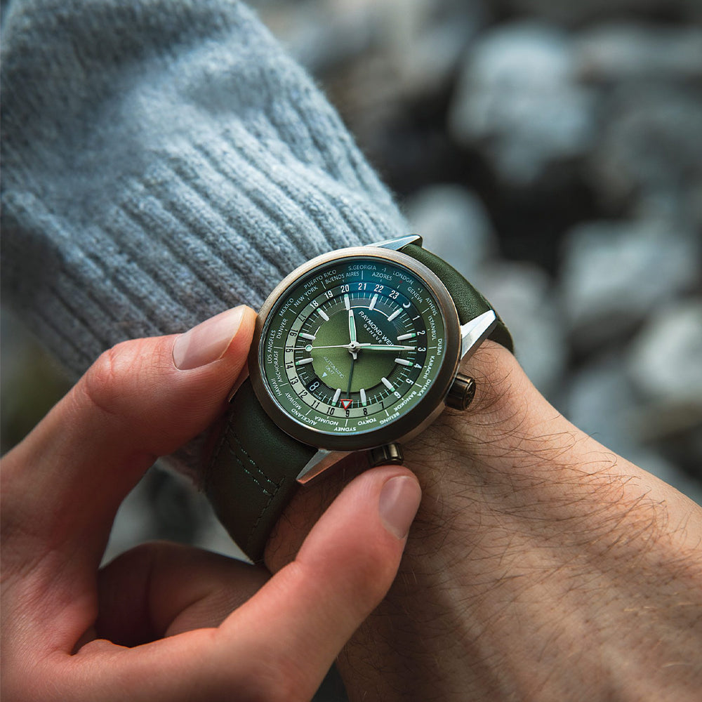 Freelancer GMT Worldtimer 40.5mm - Green on Leather Strap