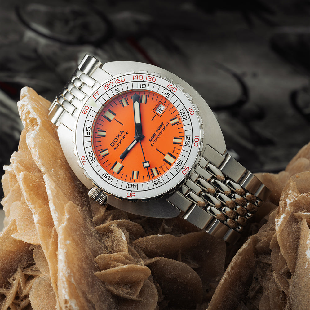 Sub 300T Aristera Professional Orange Dial, 42.5mm