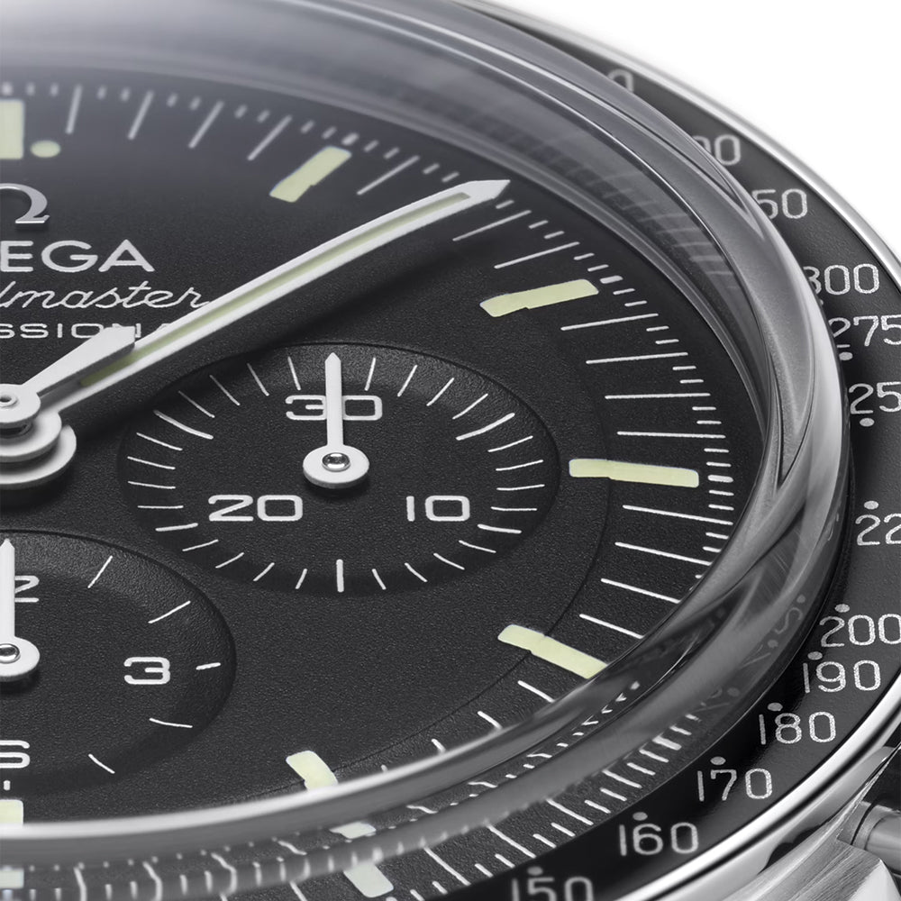 Speedmaster Moonwatch Professional Co‑Axial Master Chronometer Sapphire 42mm - Black on Bracelet