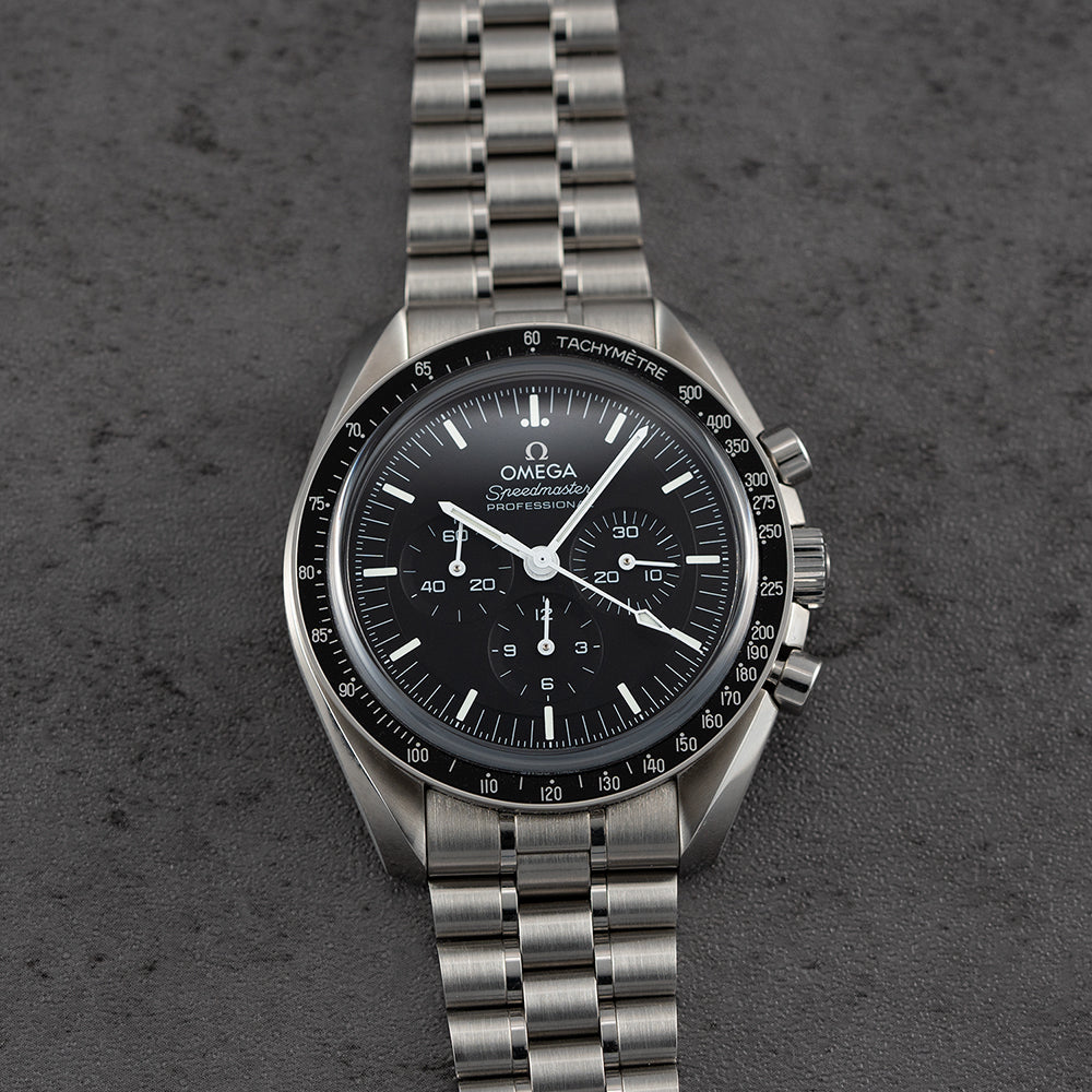 Speedmaster Moonwatch Professional Co‑Axial Master Chronometer Sapphire 42mm - Black on Bracelet