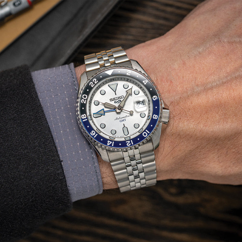 SSK033 5 Sports SKX GMT 42.5mm - White on Bracelet | Teddy Baldassarre