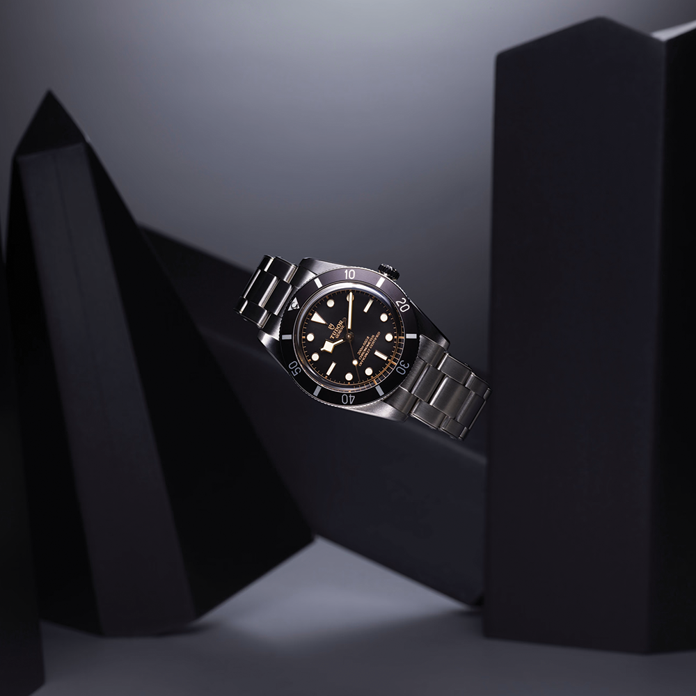 Black Bay 54 37mm - Black on Bracelet