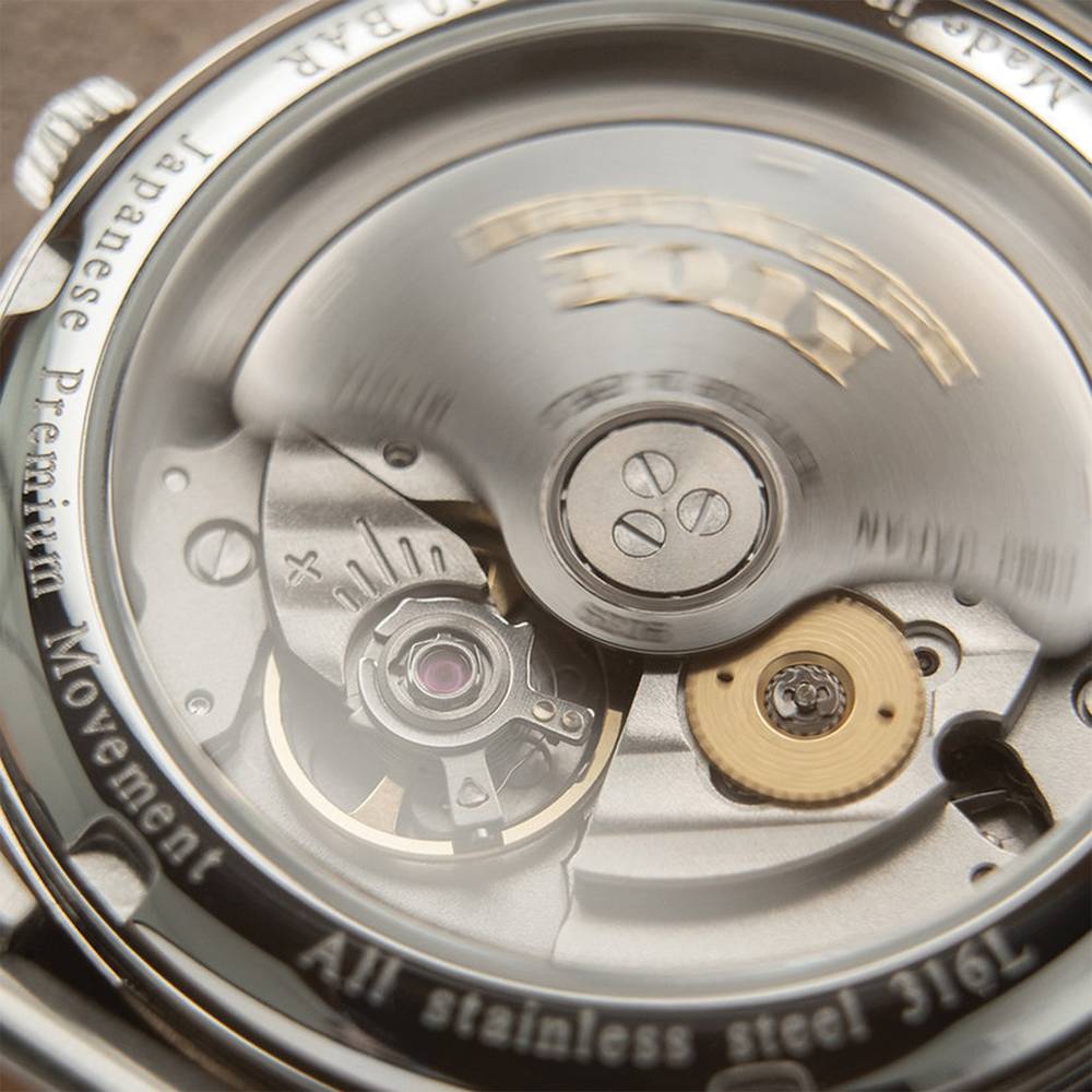 ROYAL SMITH 35mm - Black on Leather Strap