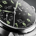 Senator Chronograph Navigator 41mm - Black Lacquer on Bracelet
