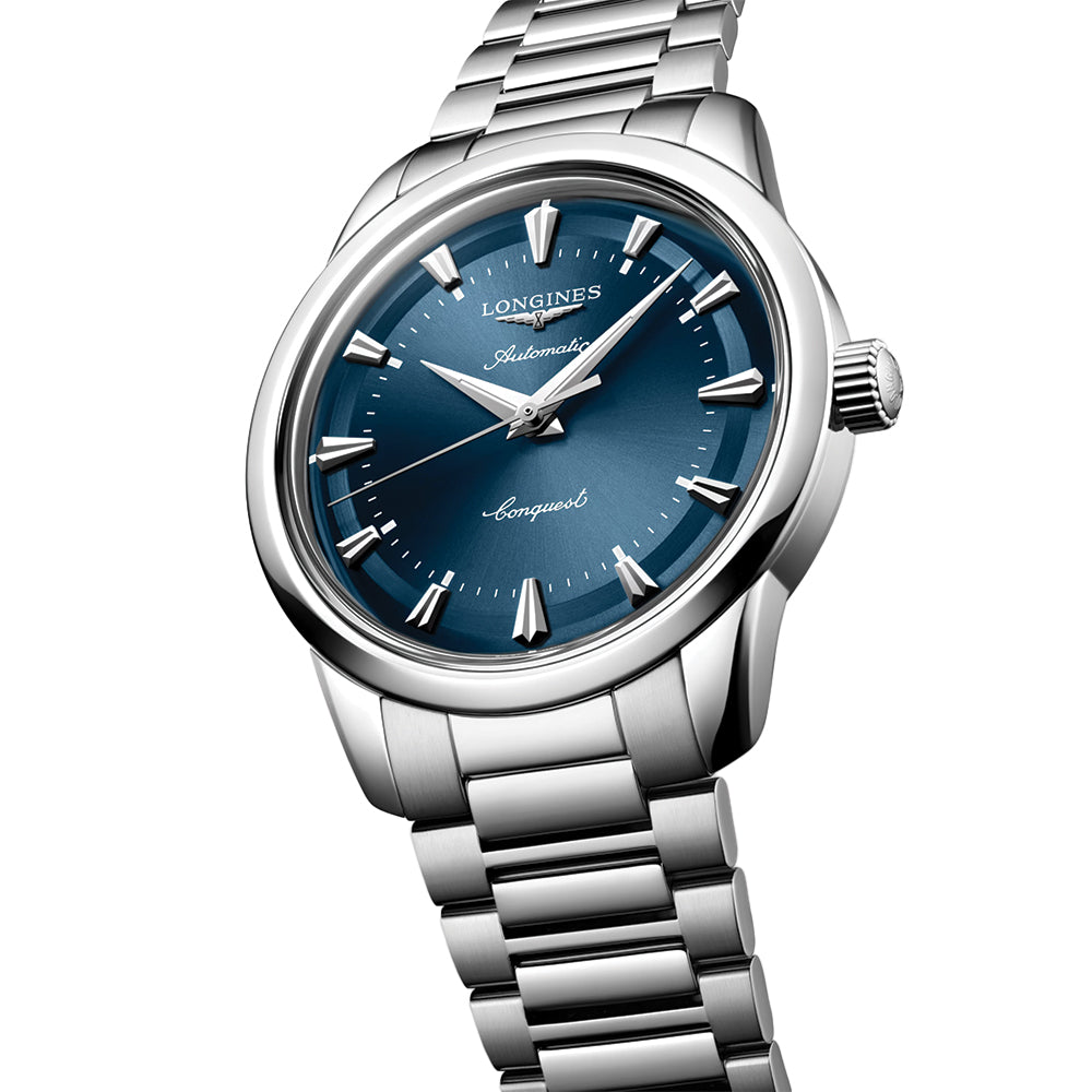 Conquest Heritage 40mm - Blue on Bracelet