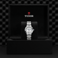 Clair de Rose 30mm - Opaline, Diamond-Set on Bracelet