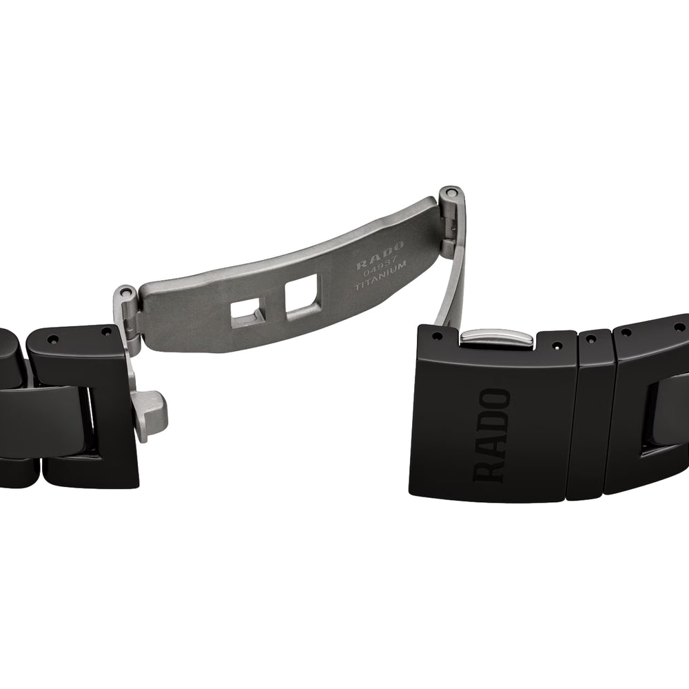 Captain Cook Automatic High-Tech Ceramic 43mm - Black and Gold-Tone Accents on Bracelet