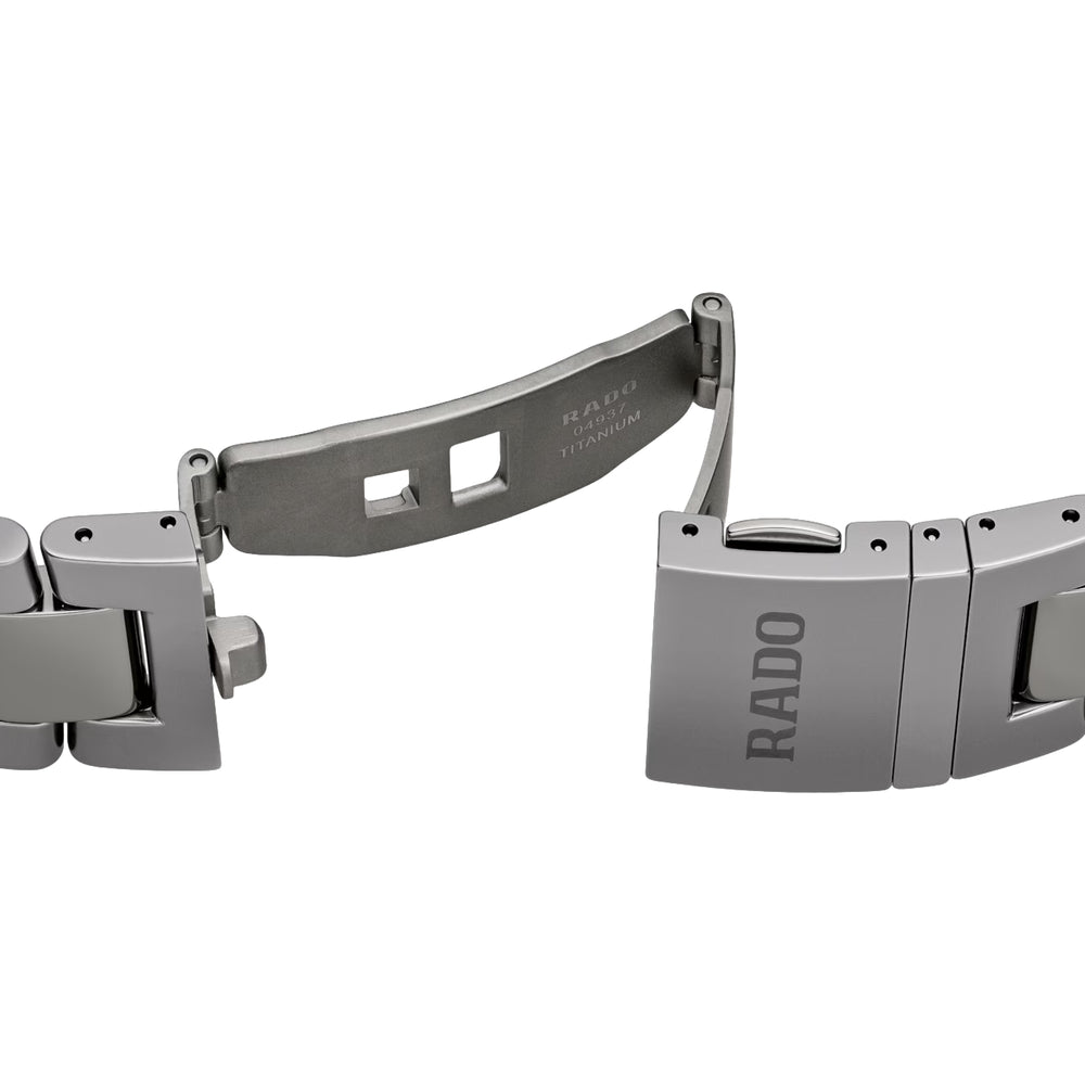 Captain Cook Automatic High-Tech Ceramic 43mm - Blue on Bracelet