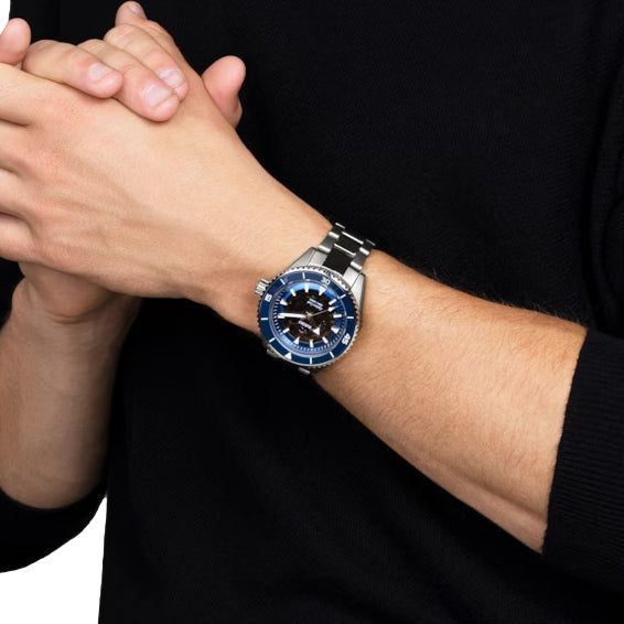 Captain Cook Automatic High-Tech Ceramic 43mm - Blue on Bracelet
