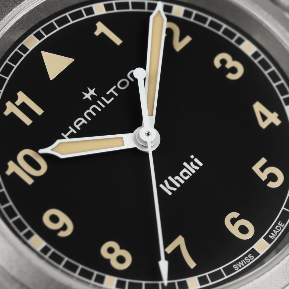 Khaki Field Quartz Black Dial, 33mm