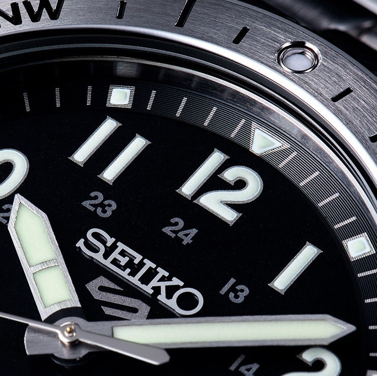 HDB006 5 Sports Field Series 41mm - Black on Bracelet