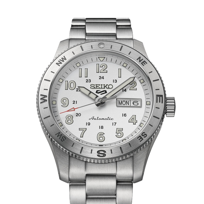 HDB007 5 Sports Field Series 41mm - White on Bracelet