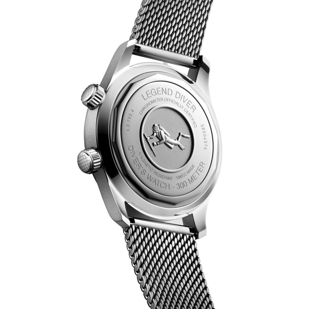 Legend Diver 59 42mm - Black on Bracelet