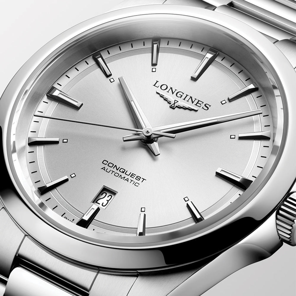 Conquest 41mm - Sunray Silver on Bracelet