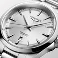 Conquest 41mm - Sunray Silver on Bracelet